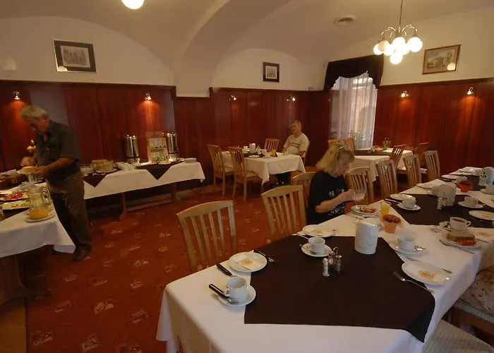 فندق Park & Etterem, 3*