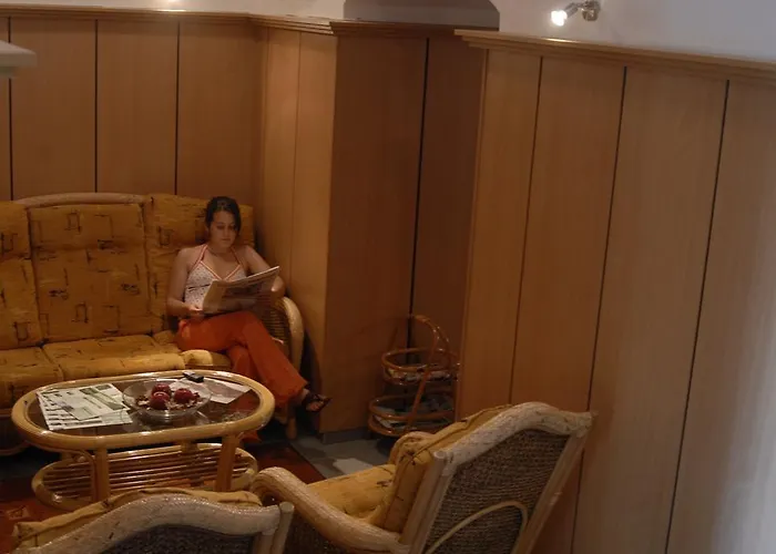 فندق Park & Etterem,