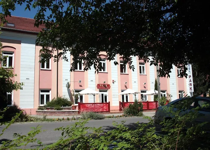 Park Hotel&étterem, Hotel 3*