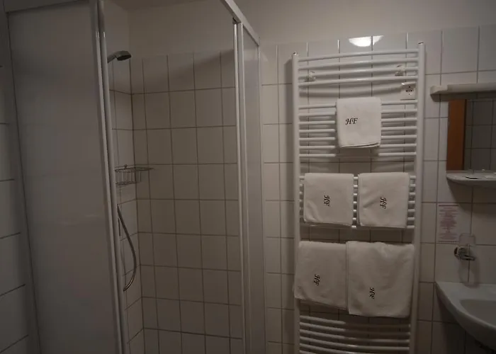 فندق Park & Etterem,